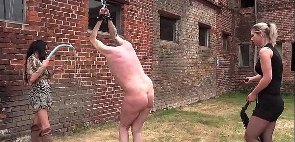  Geprügelt - Hard Outdoor Whipping with SweetBaby and Lady Deluxe